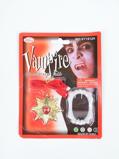 УЦЕНКА Набор "Вампир" челюсть, орден