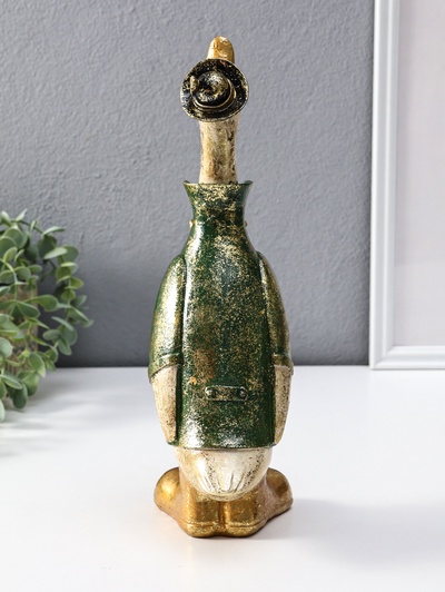 Фигура полистоун «Гусь в шляпе и зелёном пальто», 9.5×13×30 см