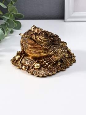 Нэцкэ фигурка полистоун «Денежная жаба с золотой монетой», 12×10.5×7.7 см