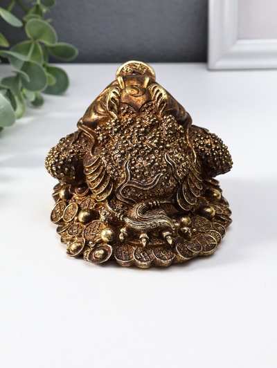 Нэцкэ фигурка полистоун «Денежная жаба с золотой монетой», 12×10.5×7.7 см