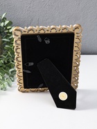 Фоторамка для фото 10×15 см «Тюльпаны и жгуты», полистоун, белая с золотом, 15.5×1.5×20.5 см - Фото 4