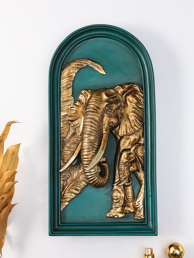 Панно настенное полистоун «Слоны в джунглях», зелёный с золотом, 18.7×7.5×36.7 см