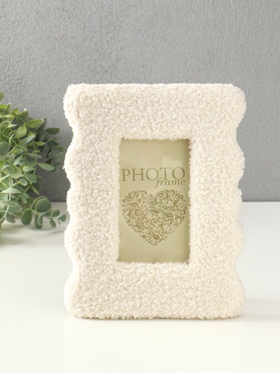 Фоторамка для фото 9×14 см «Плюшевая», белая, 22.5×18×2 см