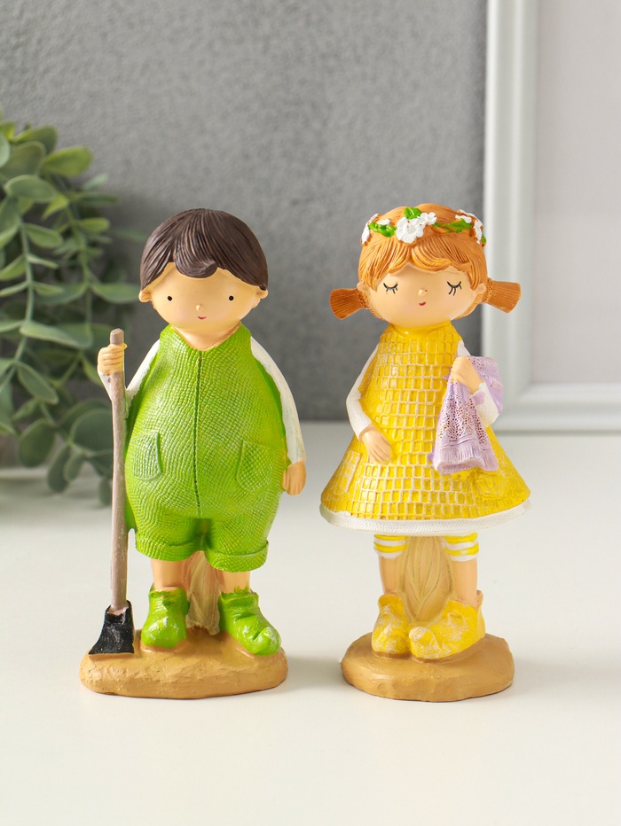 Набор фигурок полистоун «Малышка и мальчишка вафельные наряды», 2 шт., 5.7×6.8×15 см - Фото 1