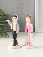 Набор фигурок полистоун «Подростки с мишками», 2 шт., 5.2×6.5×14.5 см - Фото 4