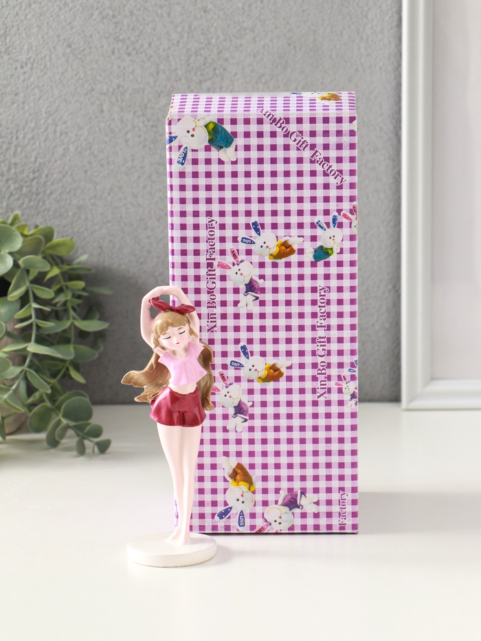 Фигурка полистоун «Девочка в розовых шортиках», 5×5×15 см