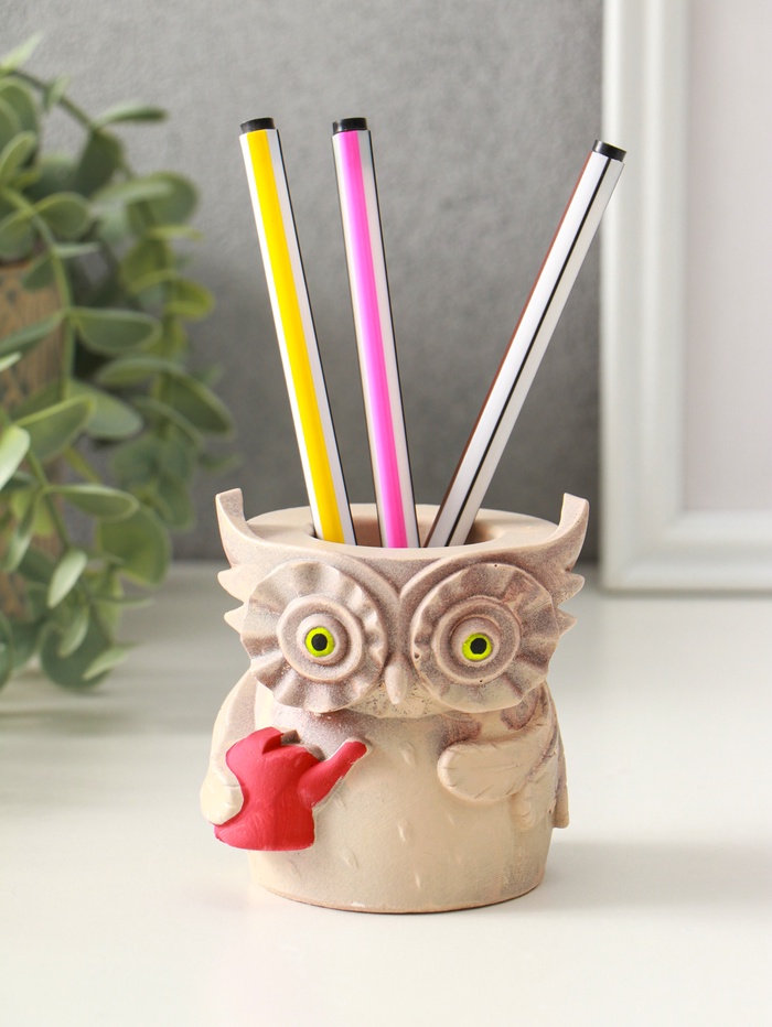 Карандашница сувенирная «Сова с лейкой», 8×8 см, гипс, слоновая кость - Фото 1