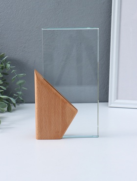 Наградная фигура стела «Геометрия», верх 23×11.5 см, низ 15×9.3 см, стекло, дерево, 3.5×13×23 см