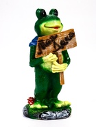 Садовая фигура из полистоуна «Лягушка с табличкой», 16×21×46 см - фото 68975731
