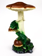 Садовая фигура из полистоуна «Грибы с лягушками», 25×30×43 см - фото 68975741