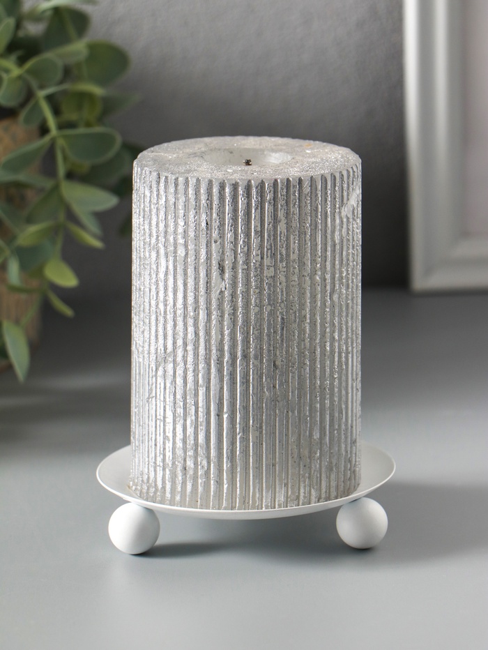 Металлический подсвечник плоский «Чашка на шариках», 9 см, белый