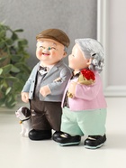 Фигурка полистоун «Дедуля с бабулей - романтичная прогулка», 12×9×12 см - фото 68181623