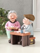 Фигурка полистоун «Дедуля с бабулей - семейные будни», 13×8.5×12 см - фото 68181628