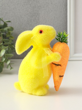 Фигурка пасхальная «Жёлтый заяц с морковкой», 6.5×12×15.5 см