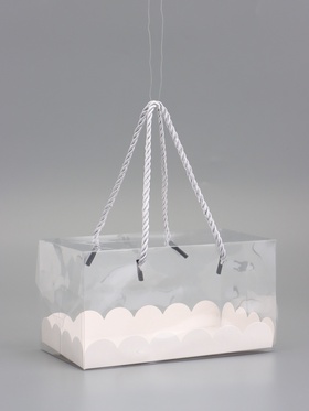 Кондитерская коробка под рулет, белая, с ручками, 18.5×10×10 см