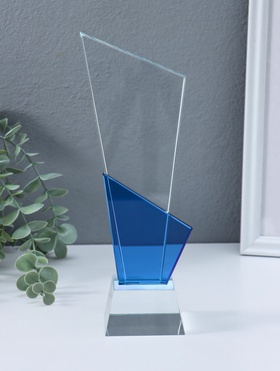 Стела наградная, фигура стекло «Обелиск», подставка h=4 см, ширина 6 см и 8 см, 5.7×8.2×25.2 см