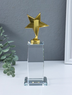 Стела наградная «Фигура: Золотая звезда», площадка 5.5×12 см, звезда 7.3×8.5 см, 7×7×22.5 см  (артикул 10955964)  большой выбор товаров оптом и в розницу по низким ценам с доставкой