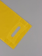 Пакет полиэтиленовый с вырубной ручкой, жёлтый 20 х 30 см, 60 мкм (комплект 50 шт) - фото 68182658