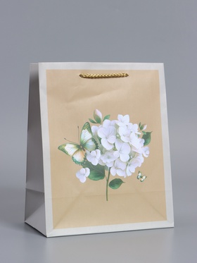 Пакет подарочный ламинированный «Белая гортензия», серо - бежевый, 18×22.3×10 см