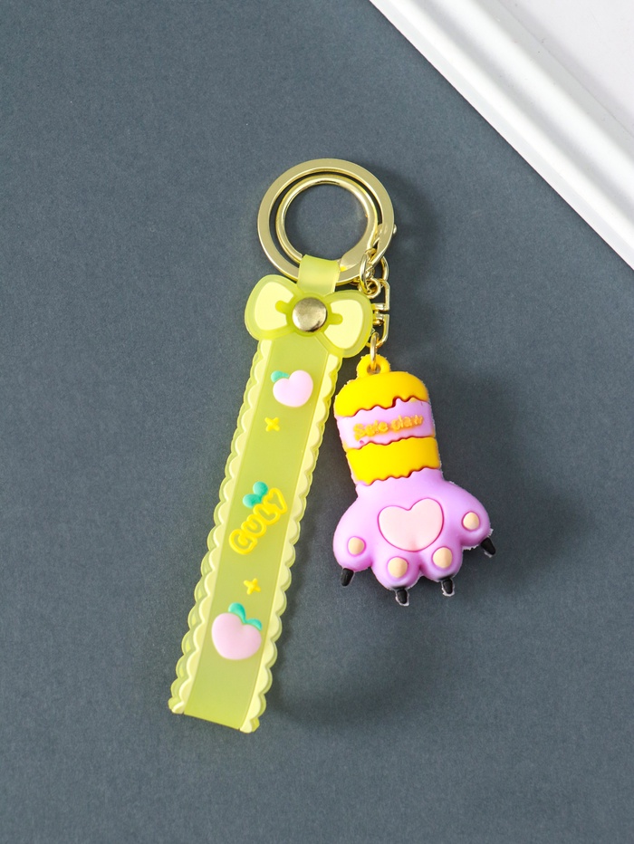 Брелок для ключей на кольце с карабином, ремешком «Лапка», резина, 1.7×3.8×22.5 см