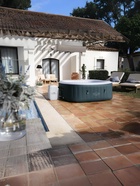 Спа – бассейн Ibiza AirJet, 180×180×66 см, фильтр-насос, тент, дозатор для химии, аэромассаж, квадратный, 6002U Bestway - Фото 4