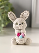 Фигурка гипс «Кролик с корзиной яиц», 5×5×8 см, серый  (артикул 10982505)  большой выбор товаров оптом и в розницу по низким ценам с доставкой