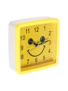 УЦЕНКА Часы настольные будильник детский "Смайл", циферблат d-9 см, 11 х 11 см 10987524