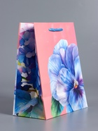 Пакет подарочный ламинированный, «Взгляд фиалки», нежно розовый, 18×22.3×10 см - фото 68978632