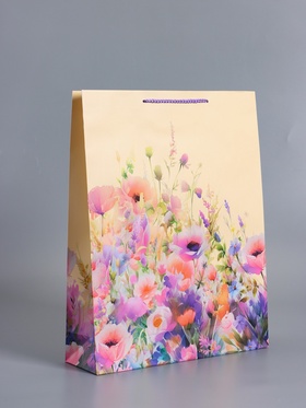 Пакет подарочный ламинированный «Полевые цветы», персиковый с розовым, 33×42.5×10 см