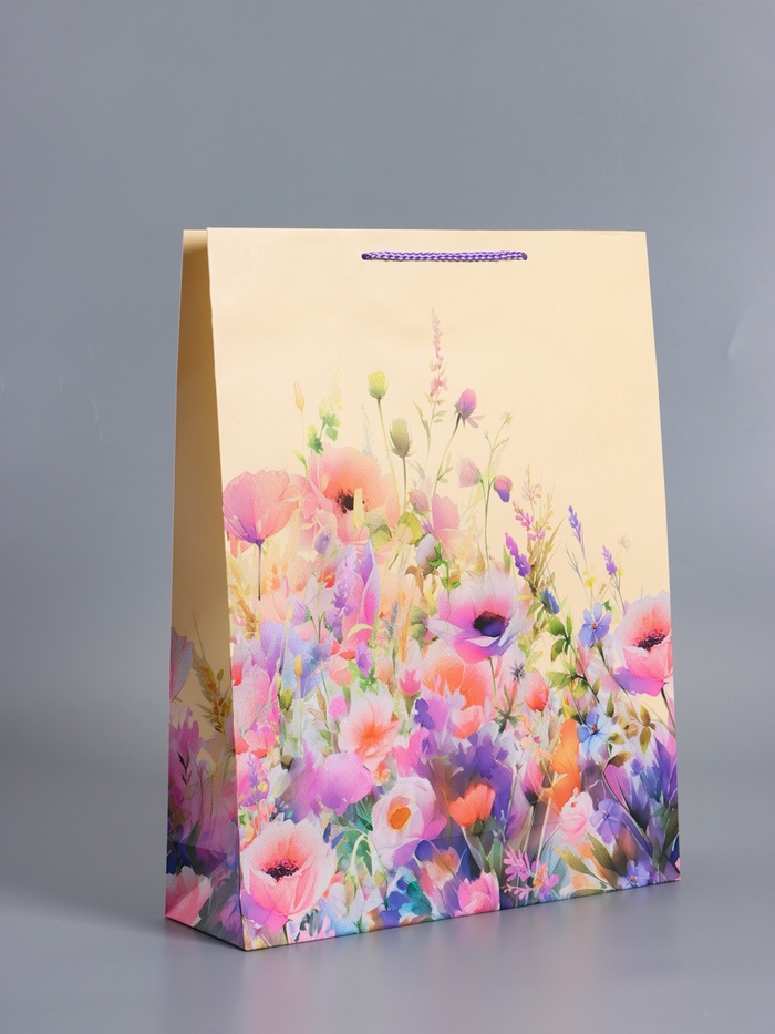 Пакет подарочный ламинированный «Полевые цветы», персиковый с розовым, 33×42.5×10 см - Фото 1