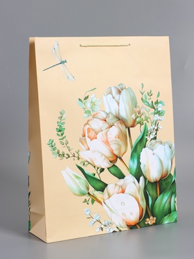 Пакет подарочный ламинированный «Стрекоза», пудровый, 33×42.5×10 см