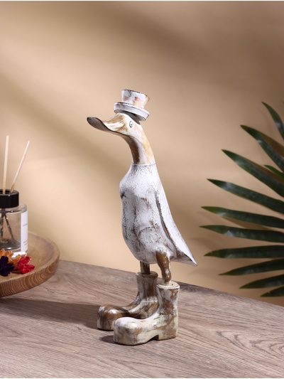 УЦЕНКА Сувенир «Утка в белом», 27 см, дерево