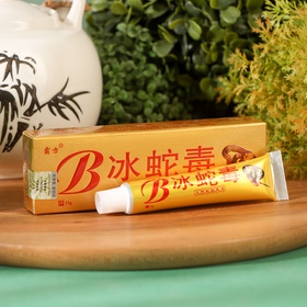 {{photo.Alt || photo.Description || 'УЦЕНКА Мазь для тела с экстрактом яда кобры, 15 г'}}