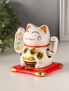 Маятник настольный антистресс от солнечной батареи «Манэки-нэко с золотыми слитками», керамика, 10×11×10.8 см - Фото 4