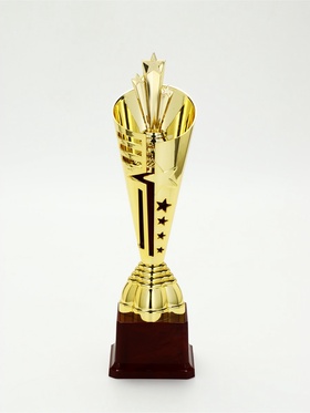 Кубок 197С, наградная фигура, золото, подставка пластик, 31×8.5×8.5 см