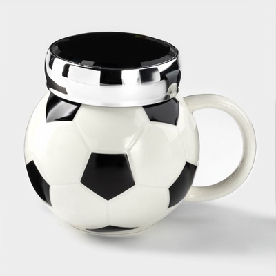 УЦЕНКА Кружка «Футбольный мяч» 380 мл. с крышкой 13×10×10 см