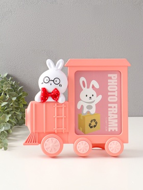 Фоторамка для фото 13×18 см «Зайка в поезде», пластик, розовый, 3×27.5×24.8 см