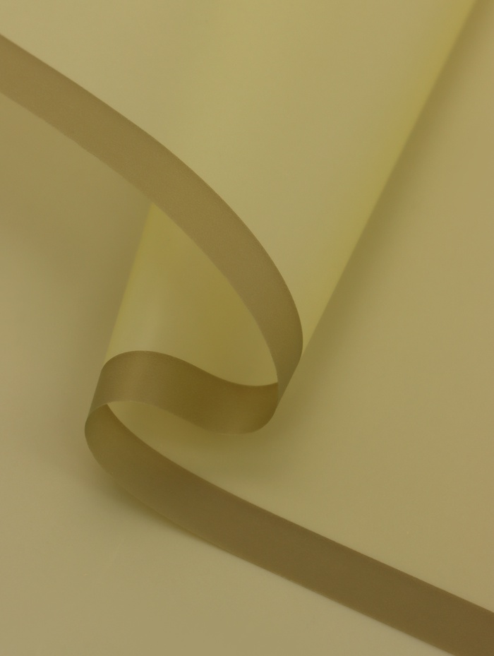 Пленка для цветов и букетов «Полупрозрачная кайма», оливковая, 57×57 см