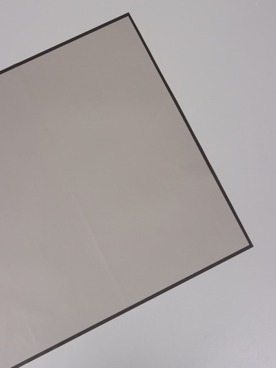 Пленка флористическая для цветов, «Полупрозрачная кайма», черная, 57×57 см