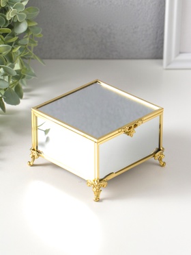 Шкатулка для украшений стекло с металлическим каркасом «Зеркальная на ножках», под золото, 10.5×10.5×7 см