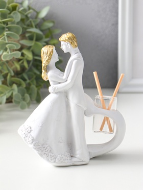 Аромадиффузор для эфирных масел с палочками «Влюблённые у сердца», полистоун, белый с золотом, 6.5×12×14.2 см  (артикул 10954783)  большой выбор товаров оптом и в розницу по низким ценам с доставкой