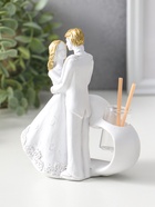 Аромадиффузор для эфирных масел с палочками «Влюблённые у сердца», полистоун, белый с золотом, 6.5×12×14.2 см - Фото 3