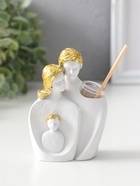 Аромадиффузор для эфирных масел с палочками «Родители с ребёнком», полистоун, белый с золотом, 4.3×8×11 см  (артикул 10954787)  большой выбор товаров оптом и в розницу по низким ценам с доставкой