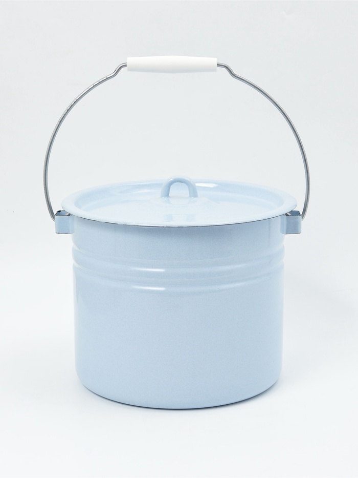 УЦЕНКА Ведро 9 л цельнотянутое с крышкой светлое - Фото 1