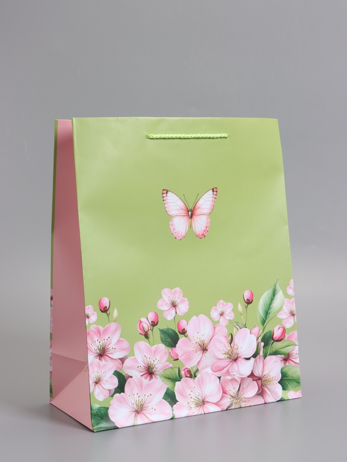 Пакет подарочный ламинированный «Цветы и бабочка», 26×12×32 см - Фото 1