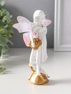 Фигурка полистоун «Девочка-бабочка с золотыми цветами в корзинке», белый, 5×6.5×17.2 см  (артикул 10954759)  большой выбор товаров оптом и в розницу по низким ценам с доставкой