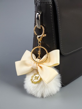 Пушистик на кольце 