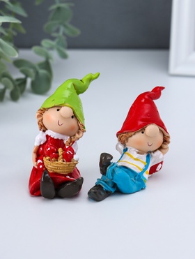 Набор фигурок 2 шт. полистоун «Малыши в длинных колпаках», красный, 3.3×6×6.7 см