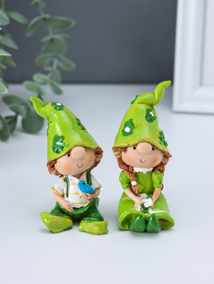 Набор фигурок 2 шт. полистоун «Малыши в длинных колпаках», зелёный, 3.7×4×8.5 см - Фото 1