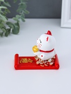 Фигурка - подставка для телефона «Манэки-нэко с золотым слитком», 5.8×8.5×6.5 см - фото 809537921